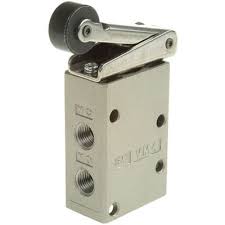Vanne pneumatique SMC VM400 Levier à galet 3/2, Rc 1/8, 1/8pouces - VM430-01-01S